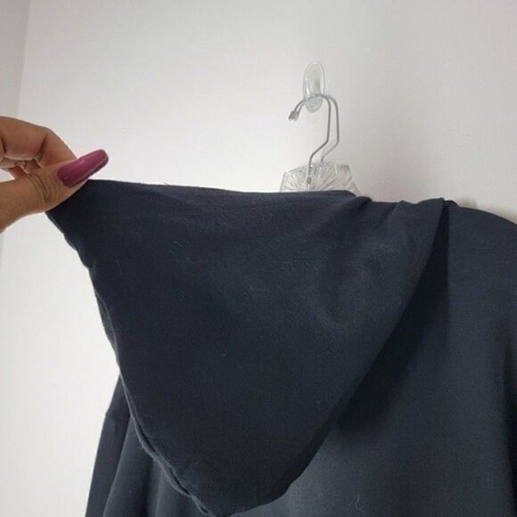 𝅺NWOT Socialite Black Hoodie Sweatshirt Snake Print Pullover Long Sleeve Soft S - Picture 7 of 10